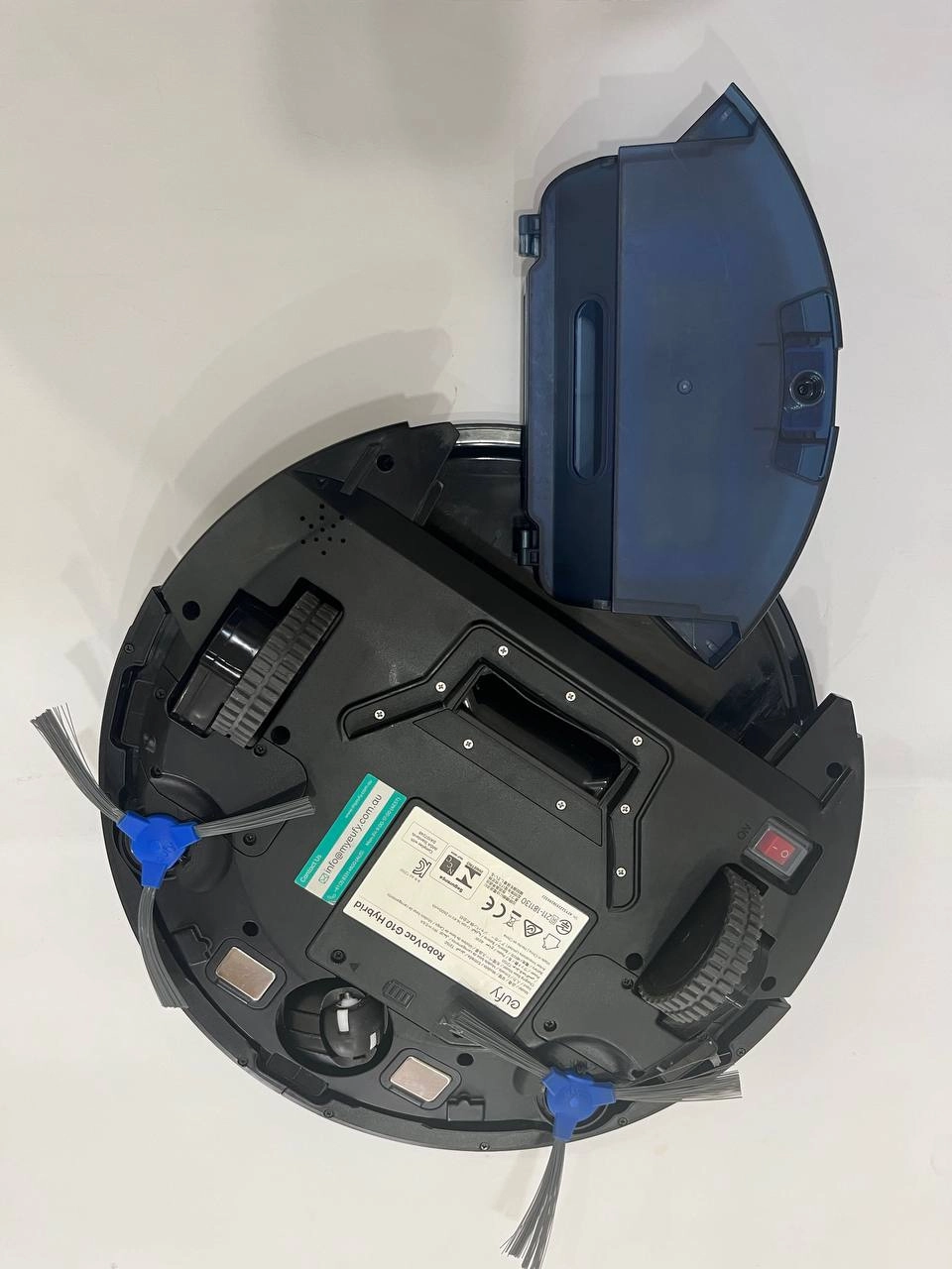 RoboVac G10 Hybrid Robot vacuum cleaner